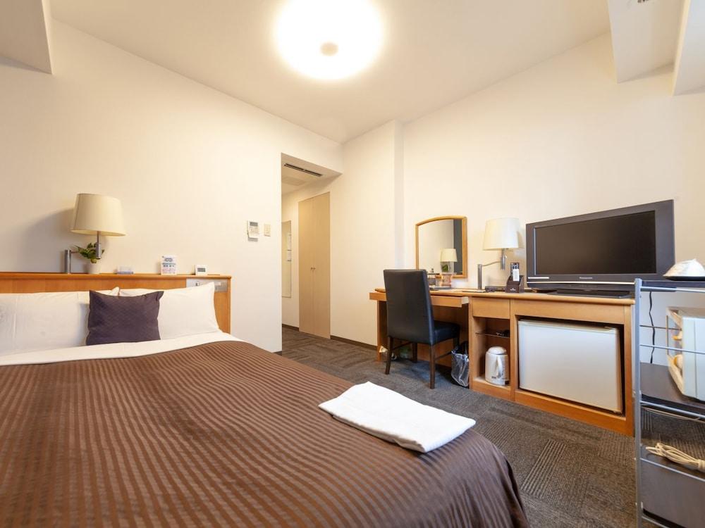Hotel Livemax Budget Shinbashi Tokyo Exterior photo