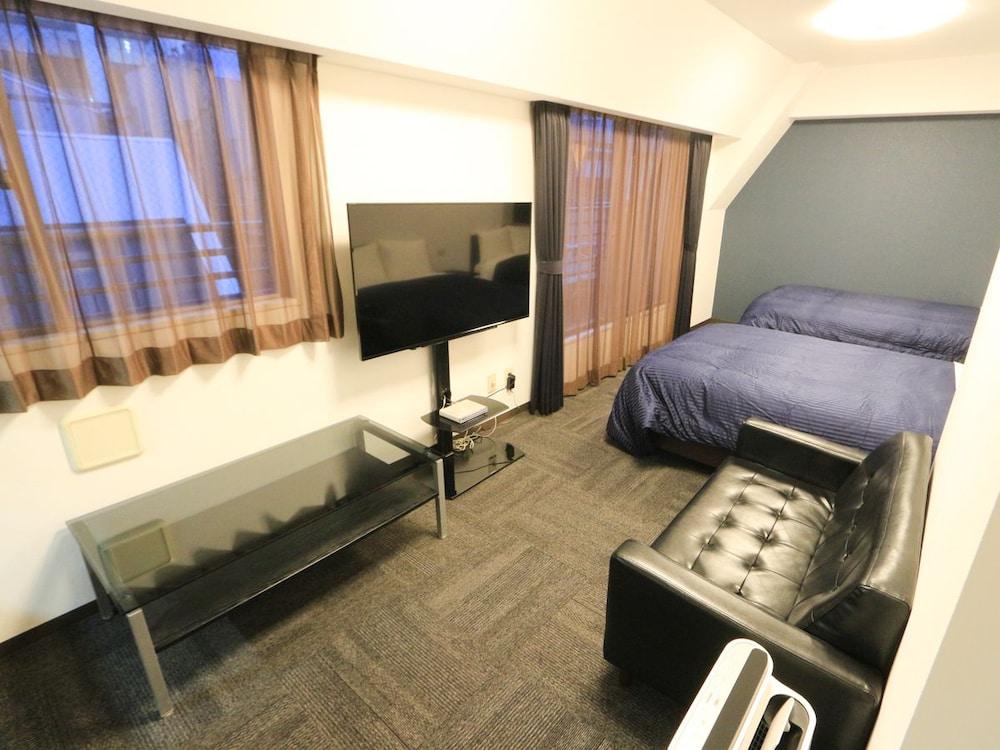 Hotel Livemax Budget Shinbashi Tokyo Exterior photo